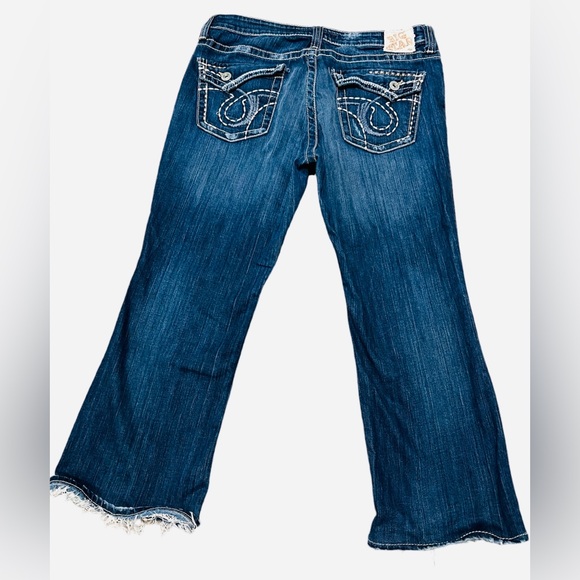 Big Star Maddie Dark Wash Mid Rise Fit Size 33 Regular - Picture 1 of 13